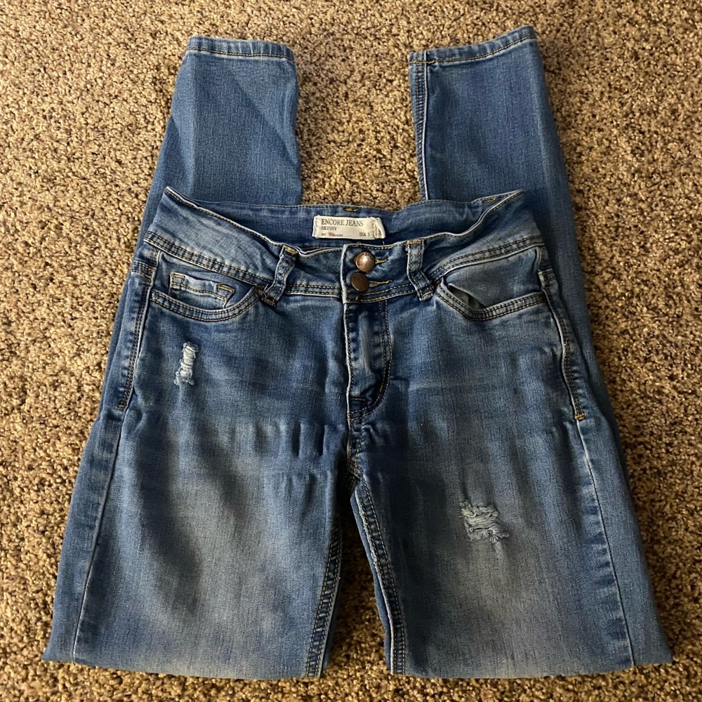 Juniors’ Jeans